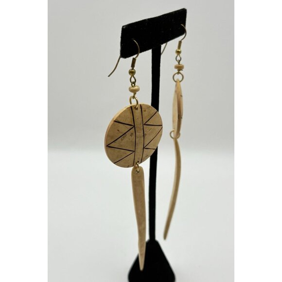 Vintage Handcrafted Wood Dangle Earrings Tribal Inspired Lightweight Nature - Picture 5 of 6